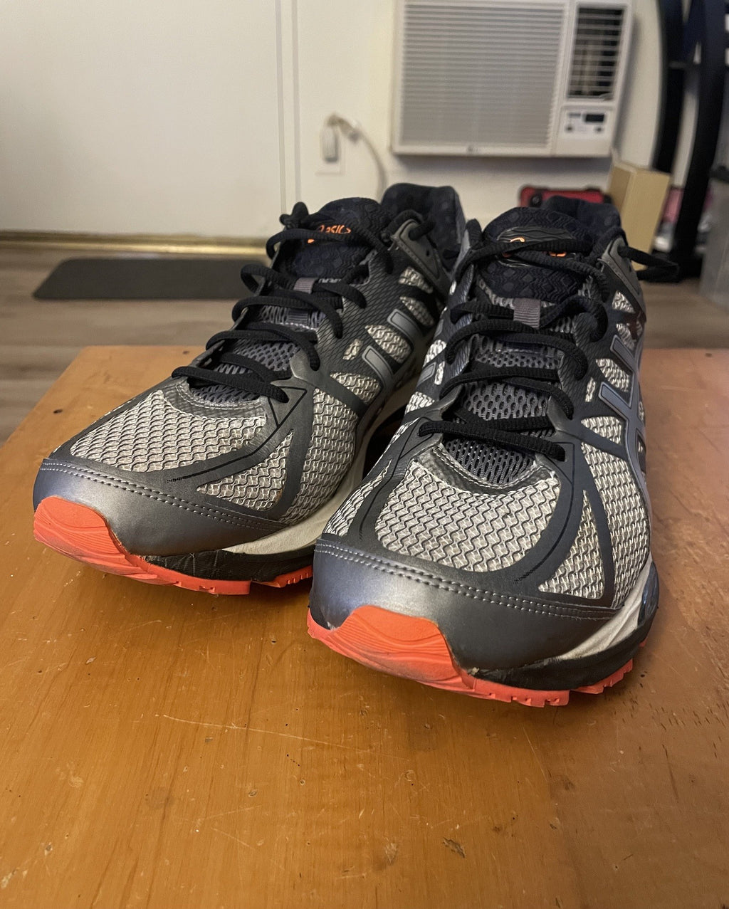 Asics Men's Size 13 Running Shoes